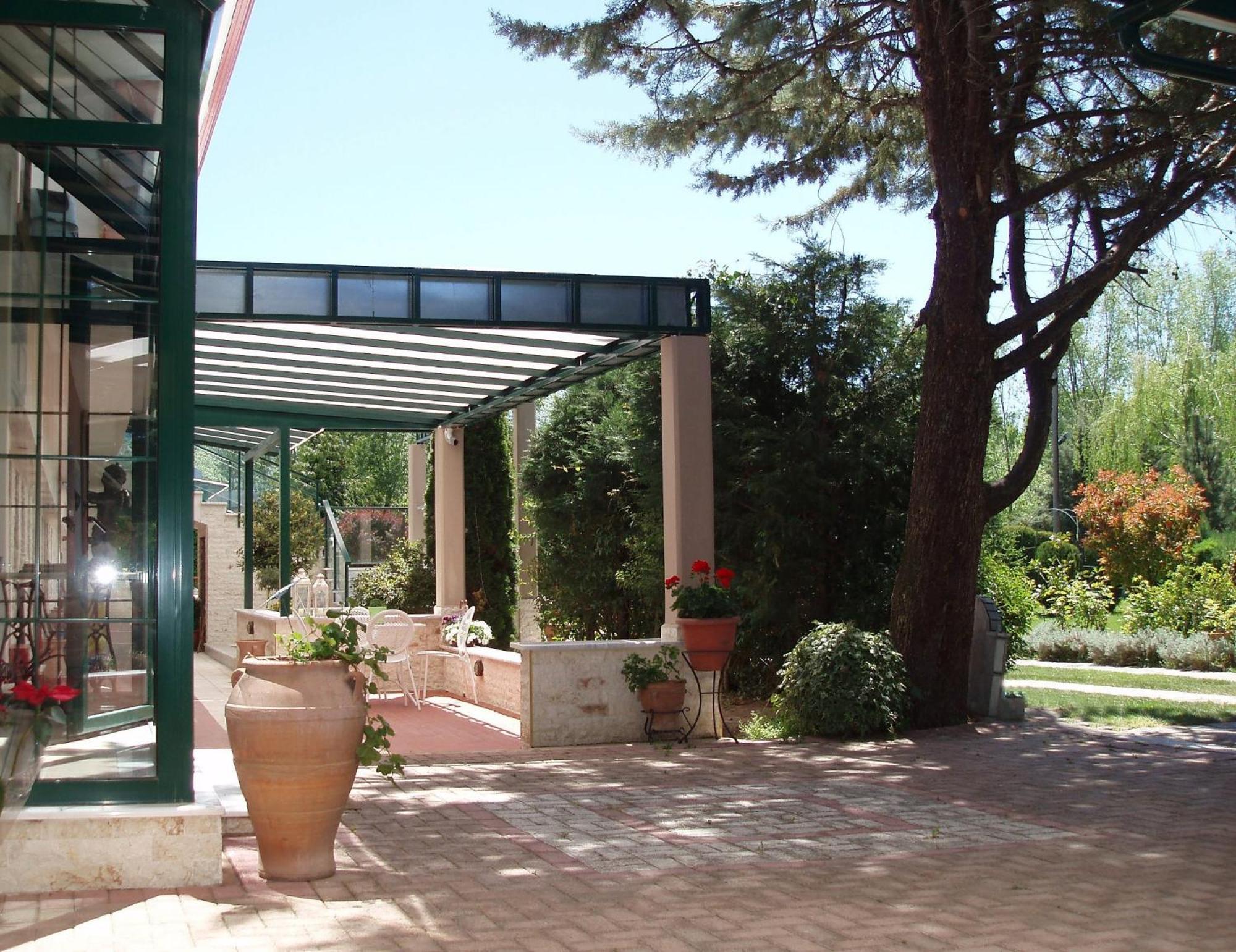Hotel Galaxy Krepeni Buitenkant foto